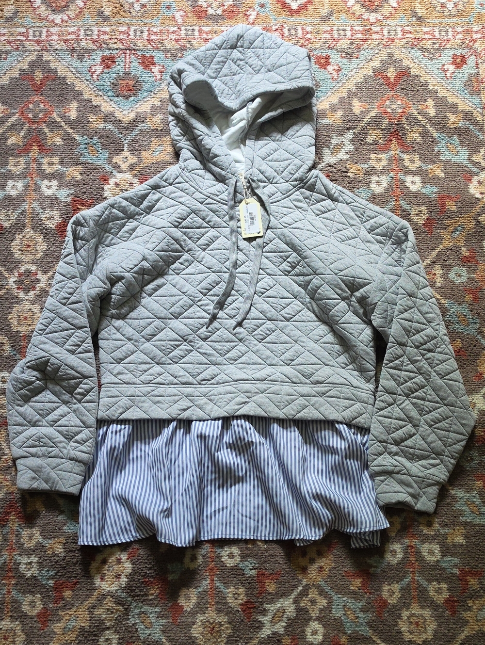Jodifl Quilted Light Gray Hooded Pullover with Striped Hem Medium
